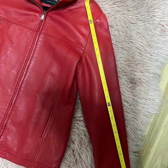 Red leather jacket - Picture 7 of 9